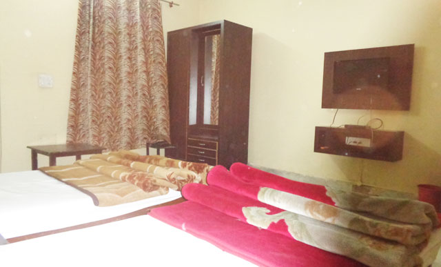 hotel-maharana-palace